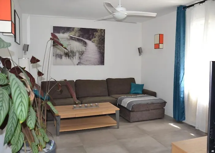 Jolie Villa, Piscine, 10min Centre Ville, Wifi *