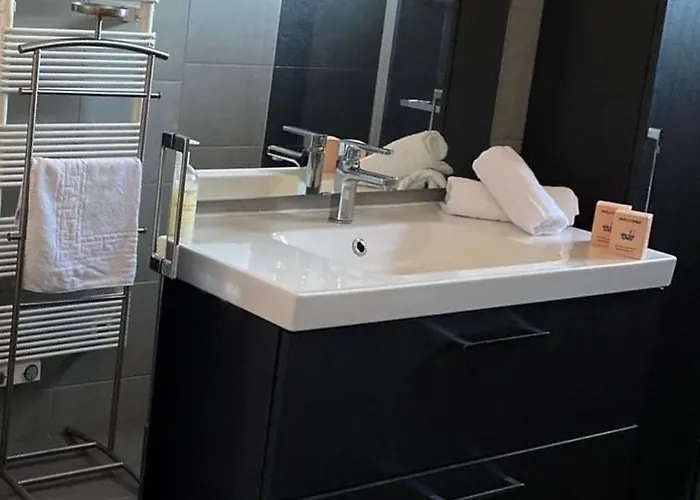 Jolie Villa, Piscine, 10min Centre Ville, Wifi * Μονπελιέ